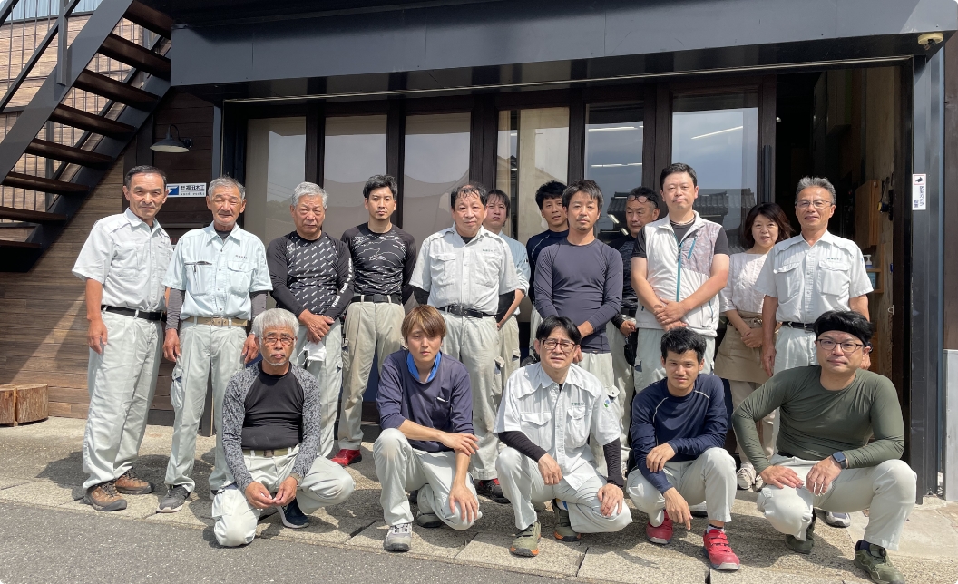 スタッフ集合写真